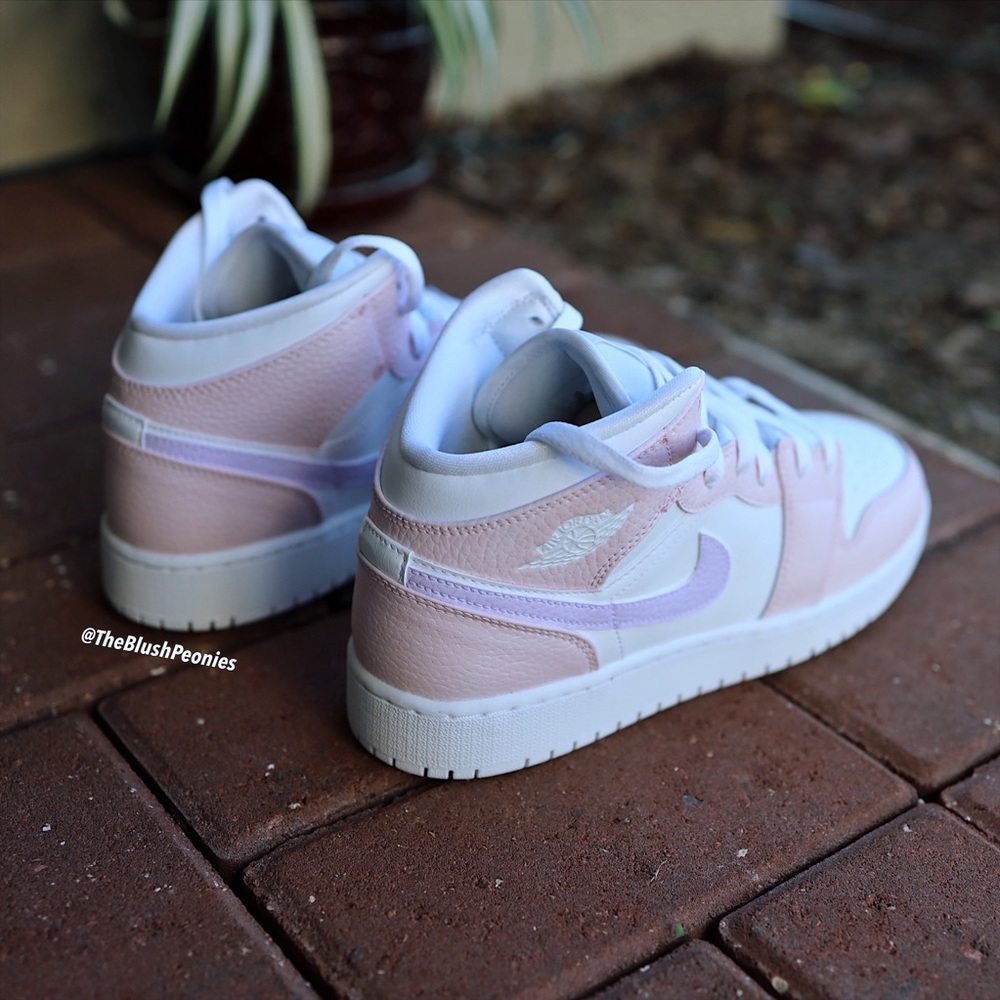 Nike Custom Jordan 1 Mid NWT - Picture 5 of 8